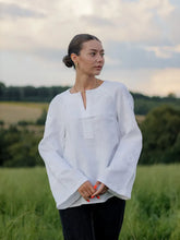 画像をギャラリービューアに読み込む, 刺繡入りブラウス (ヴィシヴァンカ)|Ukrainian Embroidery Wear ”Mavka”(ウクライナシシュウノアパレル マウカ)