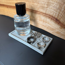 画像をギャラリービューアに読み込む, アクセサリープレート|Ike.(イケドット)