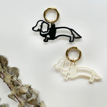 画像をギャラリービューアに読み込む, ダックスフンド キーホルダー チャーム キーチェーン バッグチャーム|gram(グラム)