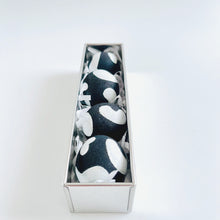 画像をギャラリービューアに読み込む, 炭団オブジェ / 缶入〇|櫂の炭(カイノスミ)