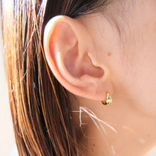 画像をギャラリービューアに読み込む, Silver925 ぷっくりピアス小|HOTARU(ホタル)