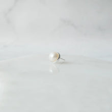 画像をギャラリービューアに読み込む, パール スタッドピアス(シルバー925)|SMUK(スムーク)