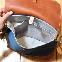画像をギャラリービューアに読み込む, MUDITA HILL|岡喜近江牛レザーと高島帆布で作った よこショルダーバッグ Sサイズ 【びわ湖ブルー・ブライトキャメル】|Cogocoro(コゴコロ)