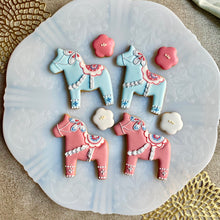 画像をギャラリービューアに読み込む, ダーナラホースのアイシングクッキー|sumirecookies(スミレクッキーズ)