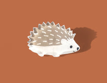 画像をギャラリービューアに読み込む, ハリネズミ ピンバッジ・アンブレラマーカー|HONAMIRUKA(ホナミルカ)