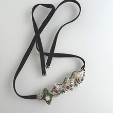 画像をギャラリービューアに読み込む, 雪原//立体刺繡のベロアリボンネックレス|hanmmmo(ハンモ)