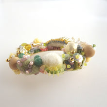 画像をギャラリービューアに読み込む, コロニーリースブローチ//たんぽぽ|hanmmmo(ハンモ)