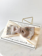 画像をギャラリービューアに読み込む, レースフラワー フランス刺繍 リボンバレッタ|SUNNY RIBBON(サニーリボン)