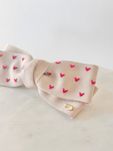 画像をギャラリービューアに読み込む, Little Hearts フランス刺繍 リボンバレッタ|SUNNY RIBBON(サニーリボン)