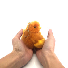画像をギャラリービューアに読み込む, チャーム ひよこ ベビーアルパカ100% ペルー職人手仕事・一点もの|RUNA SHOP(ルナショップ)