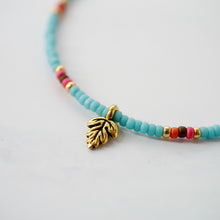 画像をギャラリービューアに読み込む, 【2点セット】ビーズフリンジピアスとアメリカ製チャームネックレス ライトブルー (イヤリング変更可)ギフトボックス|Ahki Beadwork(アーキービーズワーク)