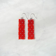 画像をギャラリービューアに読み込む, ドット柄のビーズフリンジピアス/イヤリング|Ahki Beadwork(アーキービーズワーク)