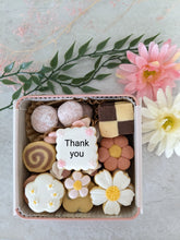 画像をギャラリービューアに読み込む, お花のクッキー缶「Thank you」|ottobre(オットーブレ)