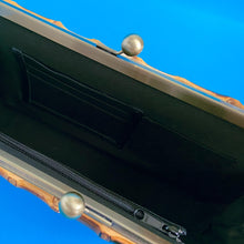 画像をギャラリービューアに読み込む, 丹後ちりめんバンブークラッチ【青×桜色】|MANAKA(マナカ)