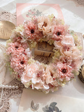 画像をギャラリービューアに読み込む, ペールカラーの大きなフラワーリース|flowers luciole(フラワーズ ルシオール)