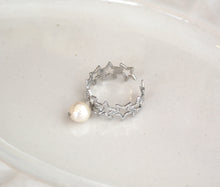画像をギャラリービューアに読み込む, 「月の雫珠」国産あこや真珠バロックパール*サージカルステンレス・イヤーカフ片耳(1個)(スター)|ツバメ舎(ツバメシャ)