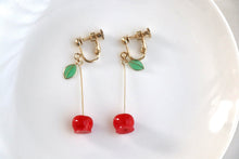 画像をギャラリービューアに読み込む, りんご飴のピアス.イヤリング Candy apple|Lab407(ラボヨンマルナナ)