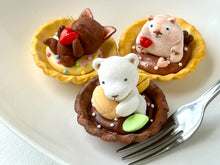 画像をギャラリービューアに読み込む, タルトになったシロクマさん"Tart Polar bear"|手ノヒラ堂(テノヒラドウ)