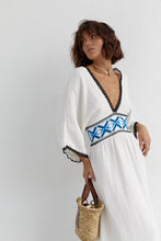 画像をギャラリービューアに読み込む, レース刺繍ワンピース|Ukrainian Embroidery Wear ”Mavka”(ウクライナシシュウノアパレル マウカ)