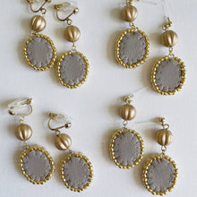 画像をギャラリービューアに読み込む, 草原のお花ピアス|slowly&starry(スローリーアンドスターリー)