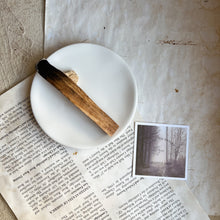 画像をギャラリービューアに読み込む, パロサント&ベージュキャンドルギフトセット(ホワイトトレー)|gis(ギス)