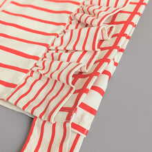 画像をギャラリービューアに読み込む, 作家オリジナル生地でつくった手持ちタイプのアシメフリルバッグ|takutomo(タクトモ)