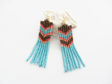 画像をギャラリービューアに読み込む, 【2点セット】ビーズフリンジピアスとアメリカ製チャームネックレス ライトブルー (イヤリング変更可)ギフトボックス|Ahki Beadwork(アーキービーズワーク)
