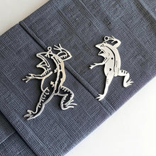画像をギャラリービューアに読み込む, 【POPUP 新作】鳥獣戯画「勝蛙」工芸ネックレス オールステンレス仕様|metallico (メタリコ)