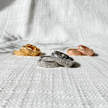 画像をギャラリービューアに読み込む, お風呂OK!金属アレルギー対応!プルメリア&ホヌ・フープピアス|Hiwalani(ヒワラニ)