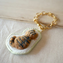 画像をギャラリービューアに読み込む, 和み猫のバッグチャーム うしろ姿 とら|Little Plum(リトルプラム)