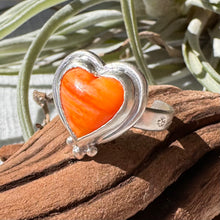画像をギャラリービューアに読み込む, 金属アレルギー対応『お守りジュエリー』スパイニーオイスター・ハートリング / 錆びない素材|Hiwalani(ヒワラニ)