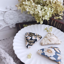 画像をギャラリービューアに読み込む, インド刺繡リボンの三角パッチン|柚柑(ユコウ)