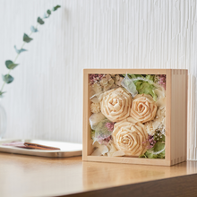 画像をギャラリービューアに読み込む, ヒノキフラワーBOX -MEBUKI-【クリスマス フラワーギフトおすすめ】|PhnomToi(プノントイ)