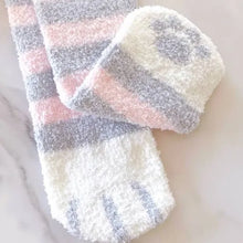 画像をギャラリービューアに読み込む, もふもふネコ足ソックス|sugar.C beauty(シュガーシービューティー)