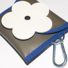 画像をギャラリービューアに読み込む, Mini Wallet<Leather Flower> |Cherry on top(チェリーオントップ)