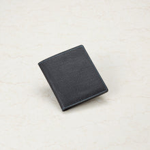 画像をギャラリービューアに読み込む, トラッドゴート 薄く軽い 山羊革 二つ折り財布(純札入れ)|Atelier HIRO(アトリエヒロ)