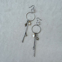 画像をギャラリービューアに読み込む, 【ピアス】耳元で奏でるエッジの効いた光 ヴィンテージの輝きとモードが交差するピアス|ERIKOART(エリコアート)