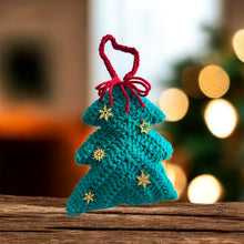 画像をギャラリービューアに読み込む, ちょっと大きめいろいろグリーンクリスマスツリー |M'S CROCHET(エムズクロシェット)