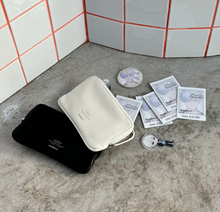 画像をギャラリービューアに読み込む, アクスタポーチS(off wihte)|MARSLY(マーズリー)