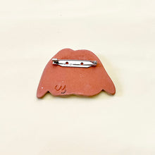 画像をギャラリービューアに読み込む, ブローチ うさぎ H|ヨシウラチヒロ