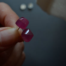 画像をギャラリービューアに読み込む, kizashi...ルビーピアス|G.Y.P(ジプ)