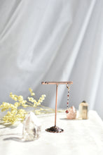 画像をギャラリービューアに読み込む, 赤い煌めき ガーネットシングルピアス|bis.(ビス)