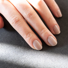 画像をギャラリービューアに読み込む, 17 MOUSE / 1948 NUANCE NAIL COLOR.|1948- COSMETICS FACTORY.(イチキューヨンハチコスメティクスファクトリー)