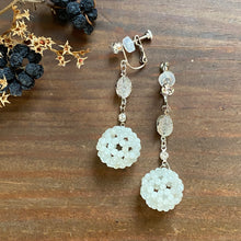 画像をギャラリービューアに読み込む, フラーレン アマゾナイト 2mm シルバー ピアス・イヤリング|紬(ツムギ)