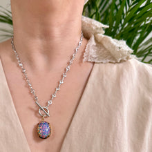 画像をギャラリービューアに読み込む, 【ネックレス】冬の光を纏うファイアオパールとクリスタルガラスのネックレス|ERIKOART(エリコアート)