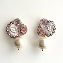 画像をギャラリービューアに読み込む, mitemite.刺繍ピアス.刺繍イヤリング|cheese(チーズ)