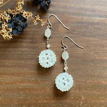 画像をギャラリービューアに読み込む, フラーレン アマゾナイト 2mm シルバー ピアス・イヤリング|紬(ツムギ)