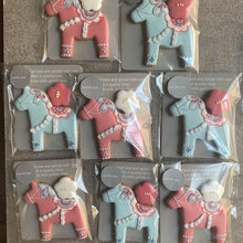 画像をギャラリービューアに読み込む, ダーナラホースのアイシングクッキー|sumirecookies(スミレクッキーズ)