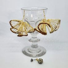 画像をギャラリービューアに読み込む, Gathered frill|neko(ネコ)