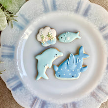 画像をギャラリービューアに読み込む, ジンベイザメとイルカと魚【アイシングクッキー】|sumirecookies(スミレクッキーズ)